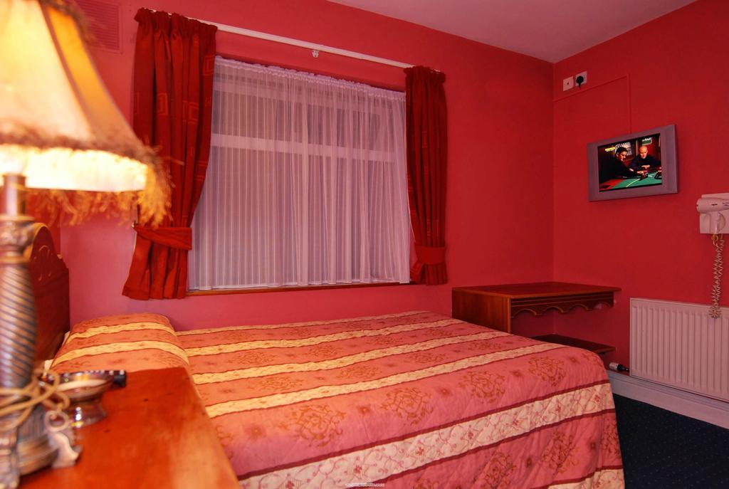 Palmerstown Lodge Дублин Экстерьер фото