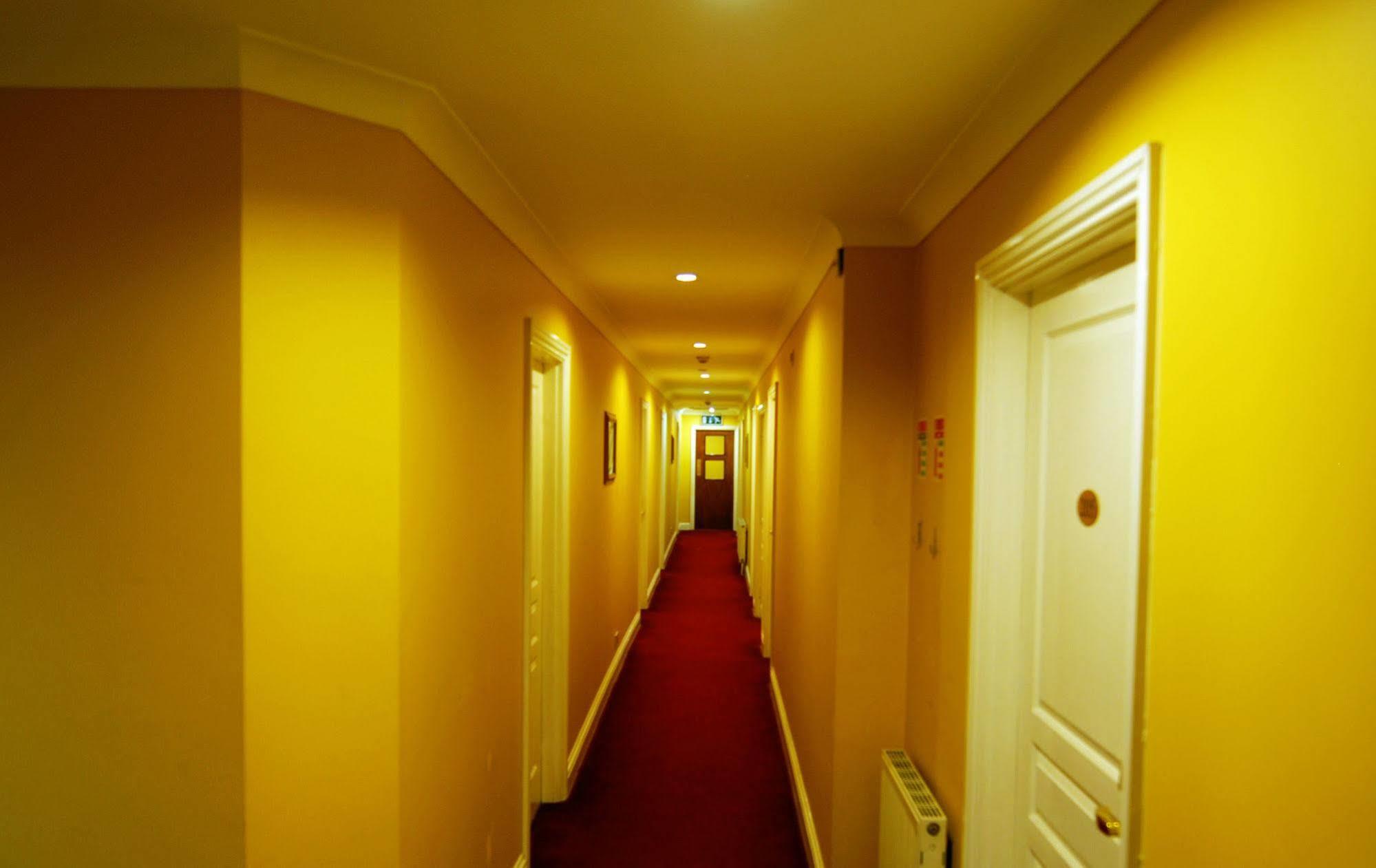 Palmerstown Lodge Дублин Экстерьер фото